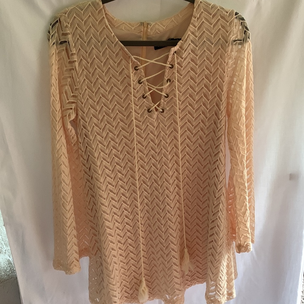 Blu Pepper cream hipster dress. Size S